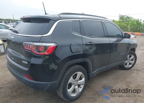 2018 Jeep Compass Latitude 4X4 из США, поврежденный, VIN 3C4NJDBB2JT246030